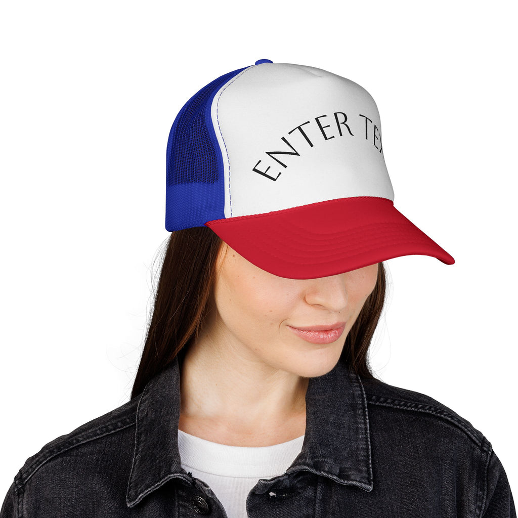 Individuelle Trucker Cap mit gebogenem Text — Personalisierte Mesh-Kappe
