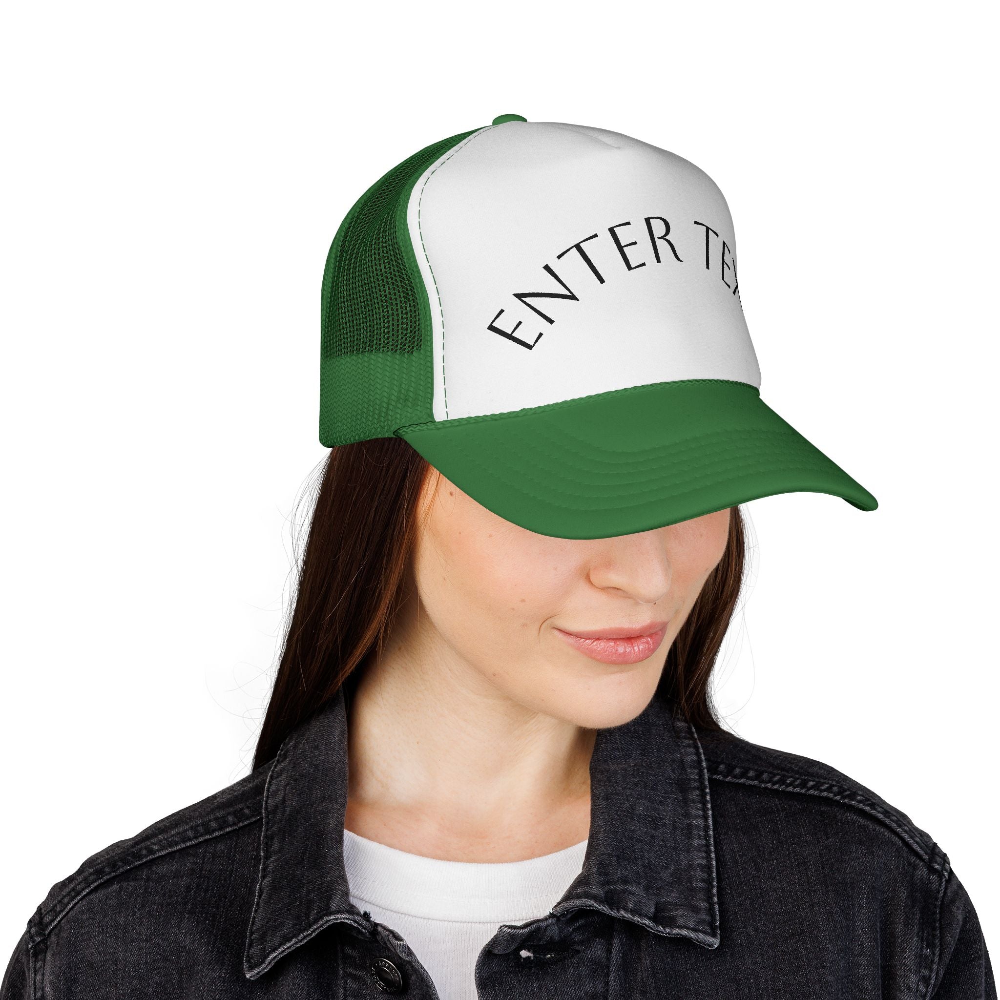 Individuelle Trucker Cap mit gebogenem Text — Personalisierte Mesh-Kappe